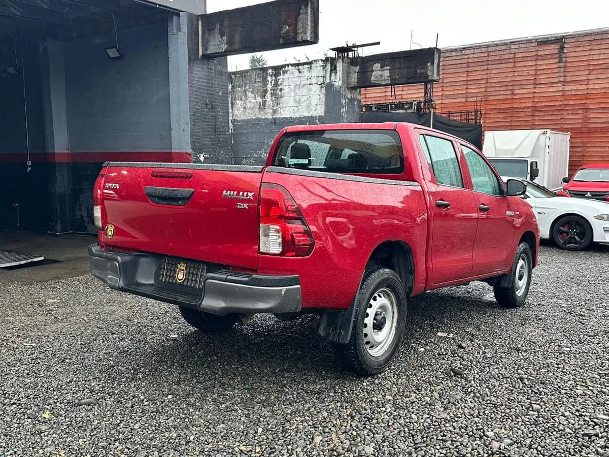 Toyota Hilux DX 2.4TD 4x2 DCAB - Imagen 7