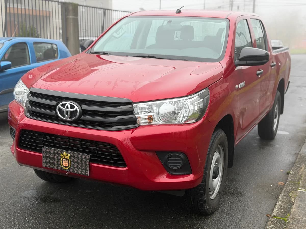 Toyota Hilux DX 2.4TD 4x2 DCAB - Imagen 3