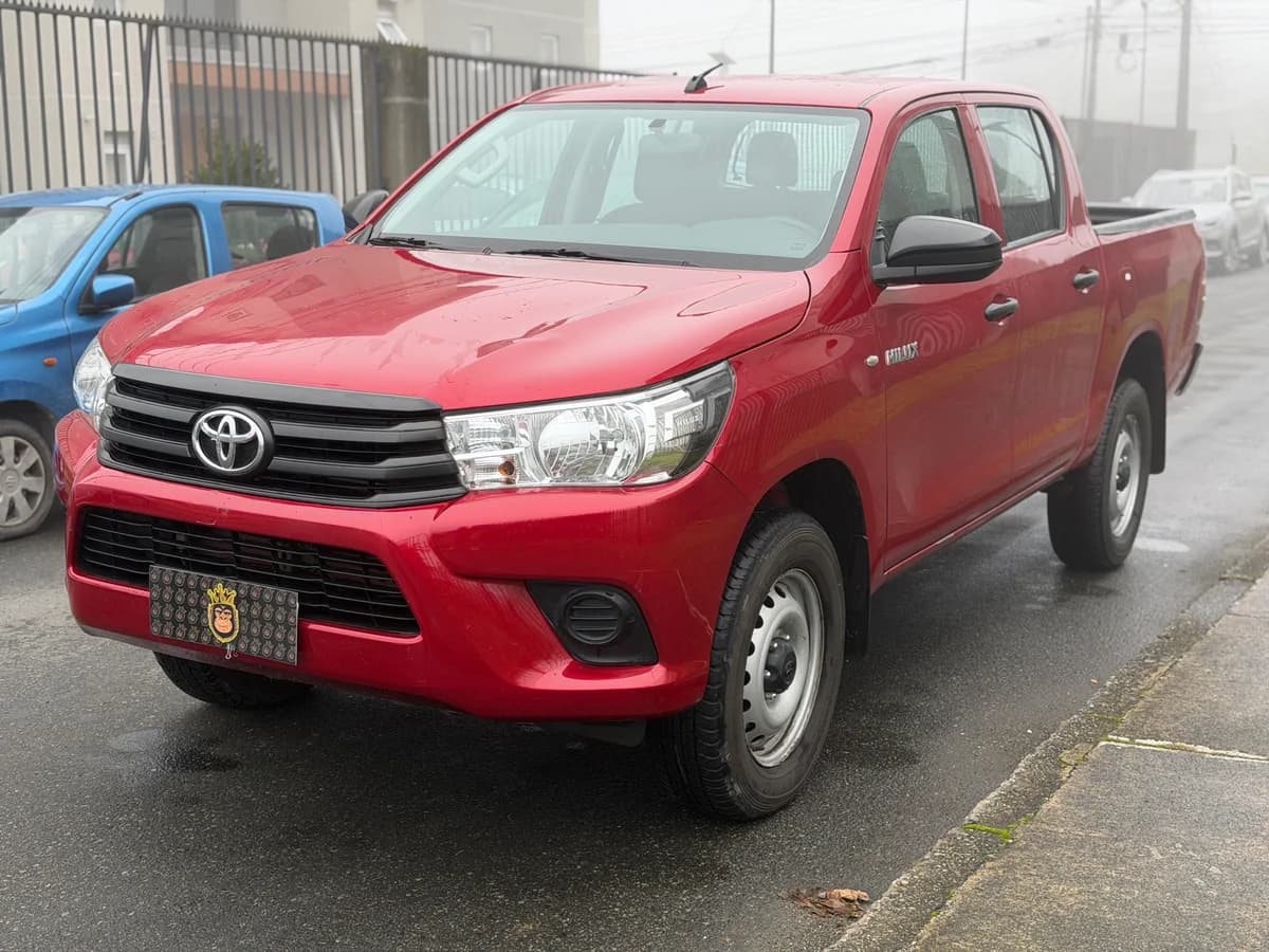 Toyota Hilux DX 2.4TD 4x2 DCAB - Imagen 4