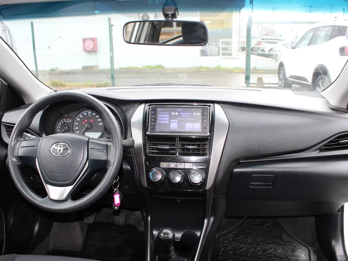 TOYOTA YARIS XLI 1.5 - Imagen 6