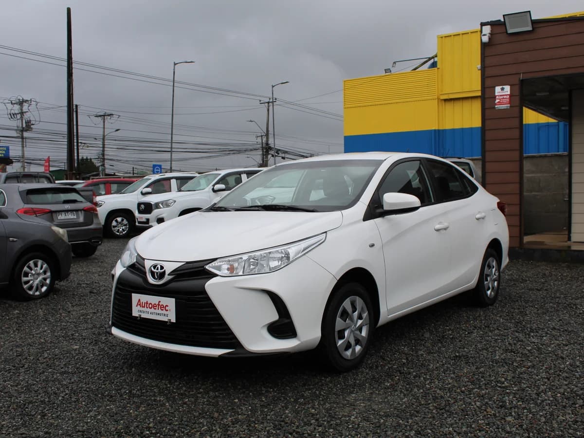TOYOTA YARIS XLI 1.5 - Imagen 2
