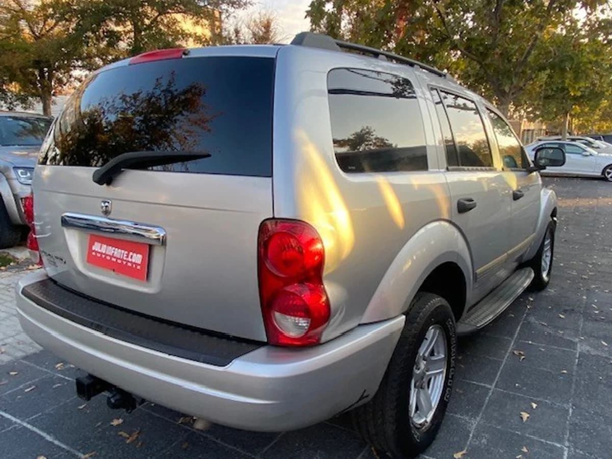 DODGE DURANGO 4.7 AUT 2006 - Imagen 2