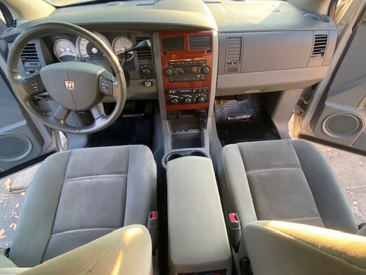 DODGE DURANGO 4.7 AUT 2006 - Imagen 10