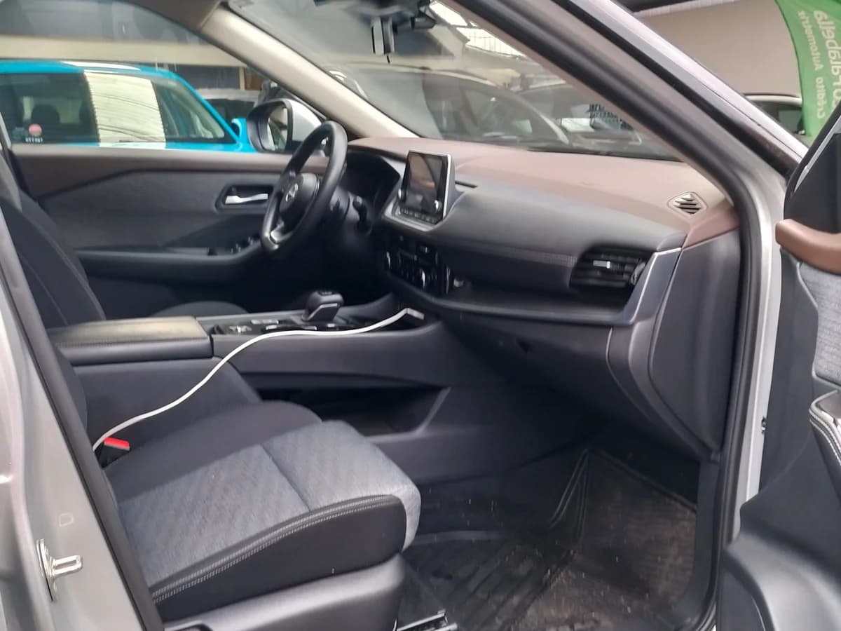 Se vende vehículo Nissan X-Trail - Imagen 2