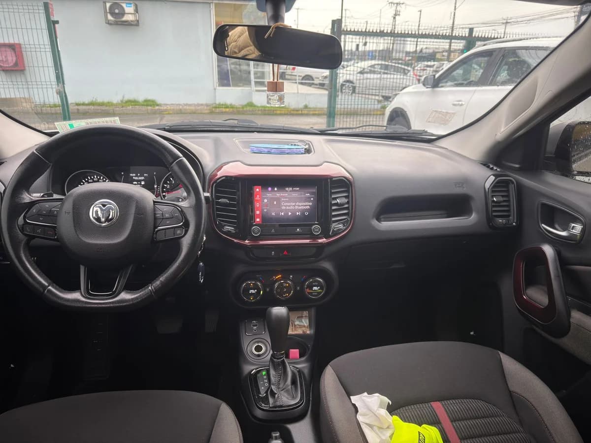 RAM 1000 BIGHORN 1.8 AUT. 2021 - Imagen 7