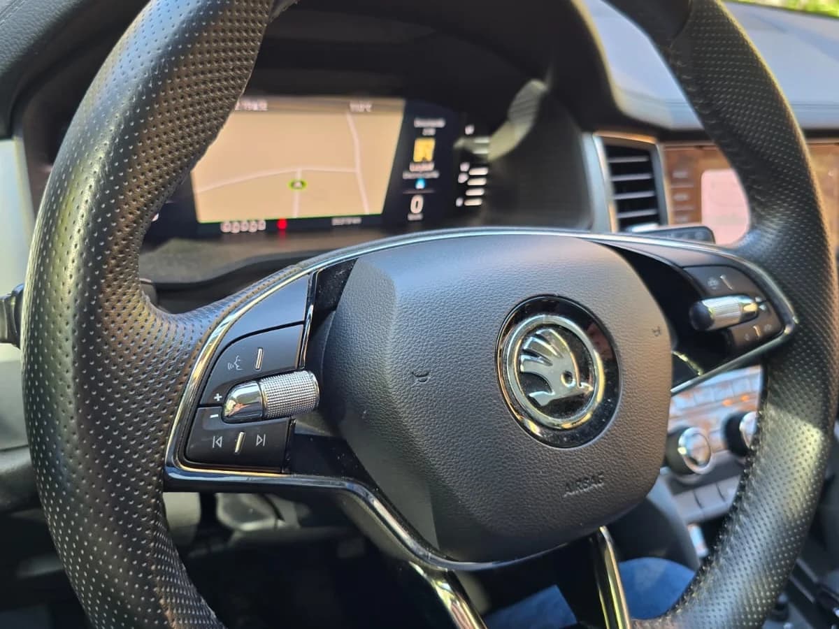 SKODA KODIAQ 1.4L TSI DSGL 7P AUTO AMBIENTE - Imagen 5