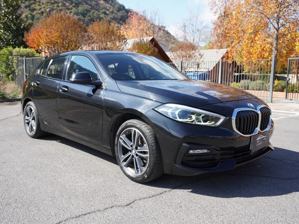 BMW 118 Dynamic 2.0 2021 EXCELENTE ESTADO - Imagen 3