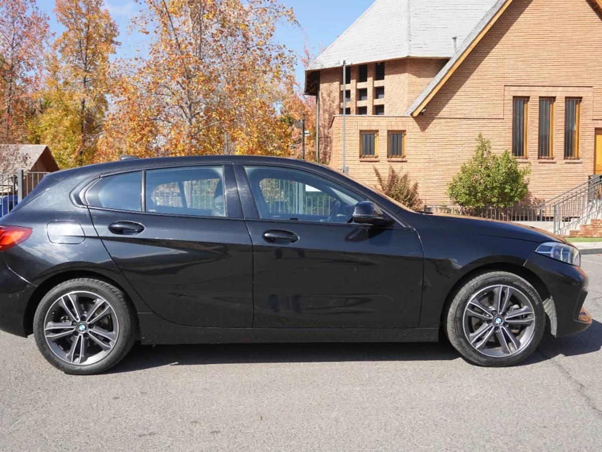 BMW 118 Dynamic 2.0 2021 EXCELENTE ESTADO - Imagen 4