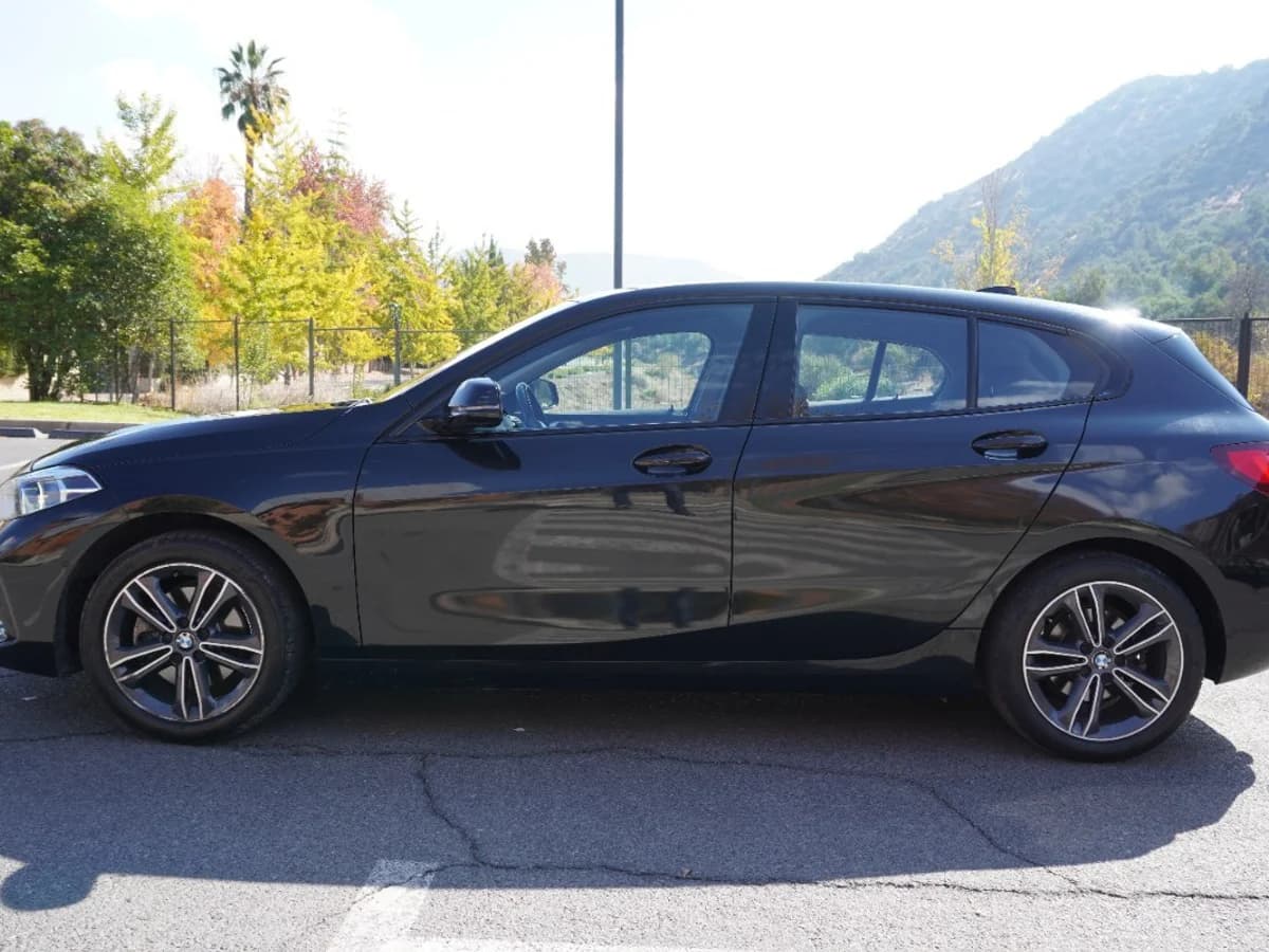 BMW 118 Dynamic 2.0 2021 EXCELENTE ESTADO - Imagen 8