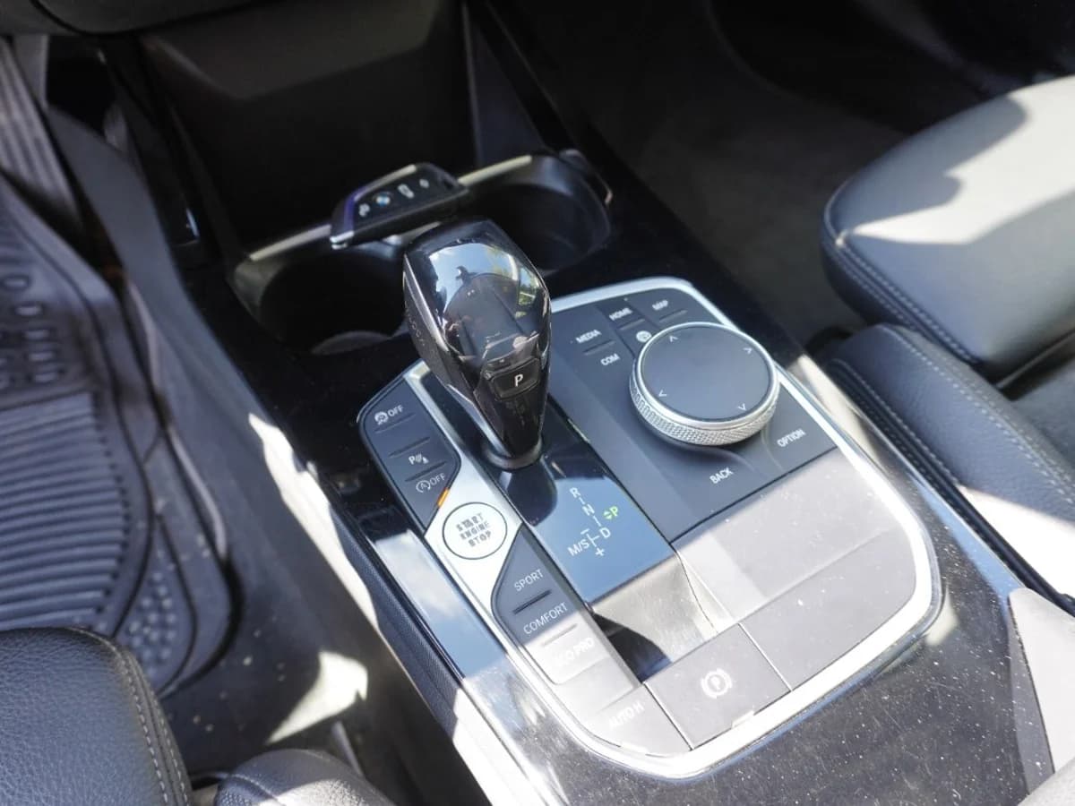BMW 118 Dynamic 2.0 2021 EXCELENTE ESTADO - Imagen 22