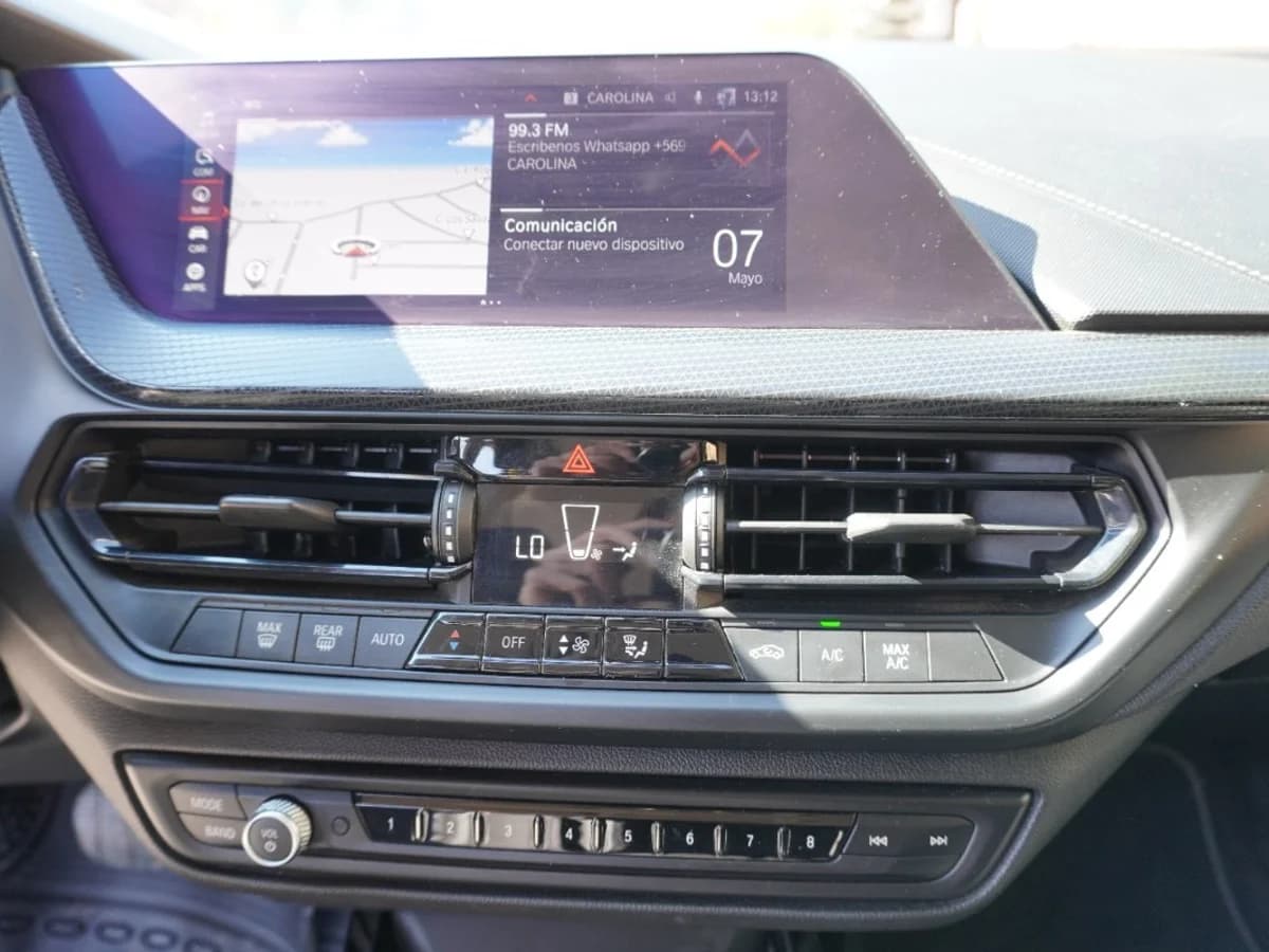 BMW 118 Dynamic 2.0 2021 EXCELENTE ESTADO - Imagen 26