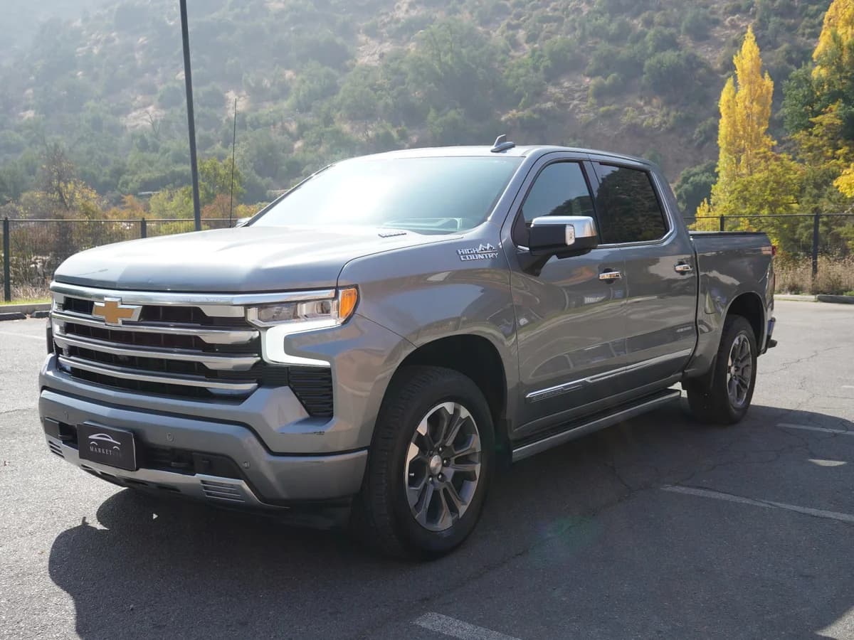 Chevrolet Silverado High Country 3.0 Año 2023 - Imagen 1