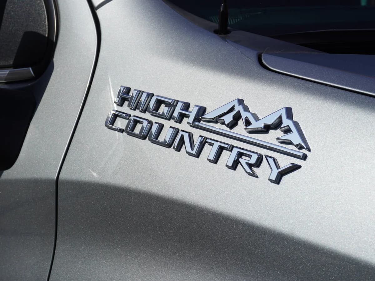 Chevrolet Silverado High Country 3.0 Año 2023 - Imagen 13