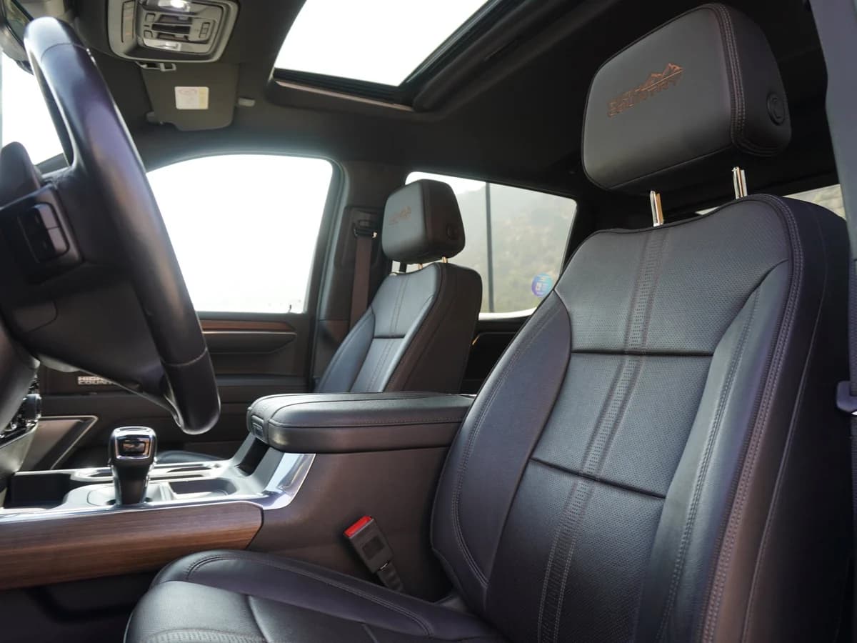 Chevrolet Silverado High Country 3.0 Año 2023 - Imagen 29