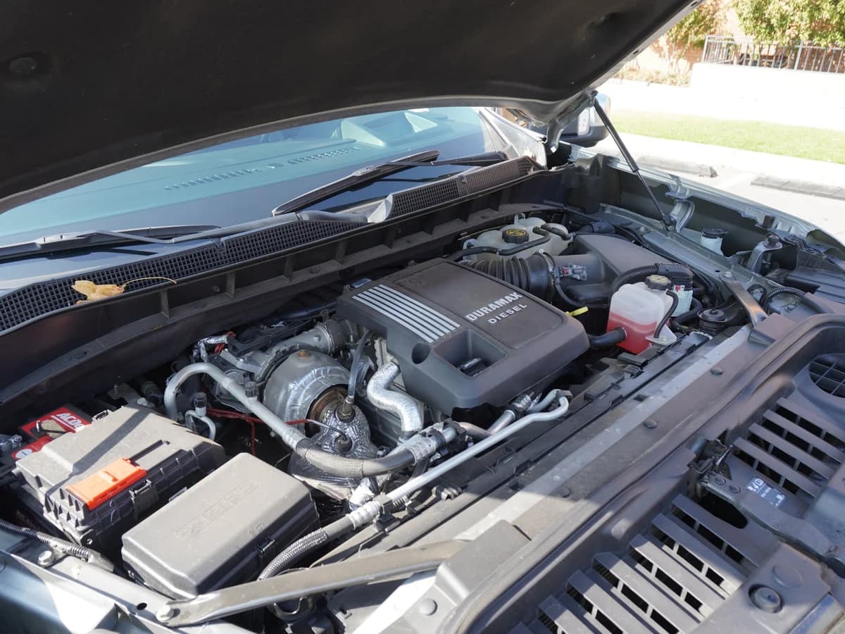 Chevrolet Silverado High Country 3.0 Año 2023 - Imagen 33