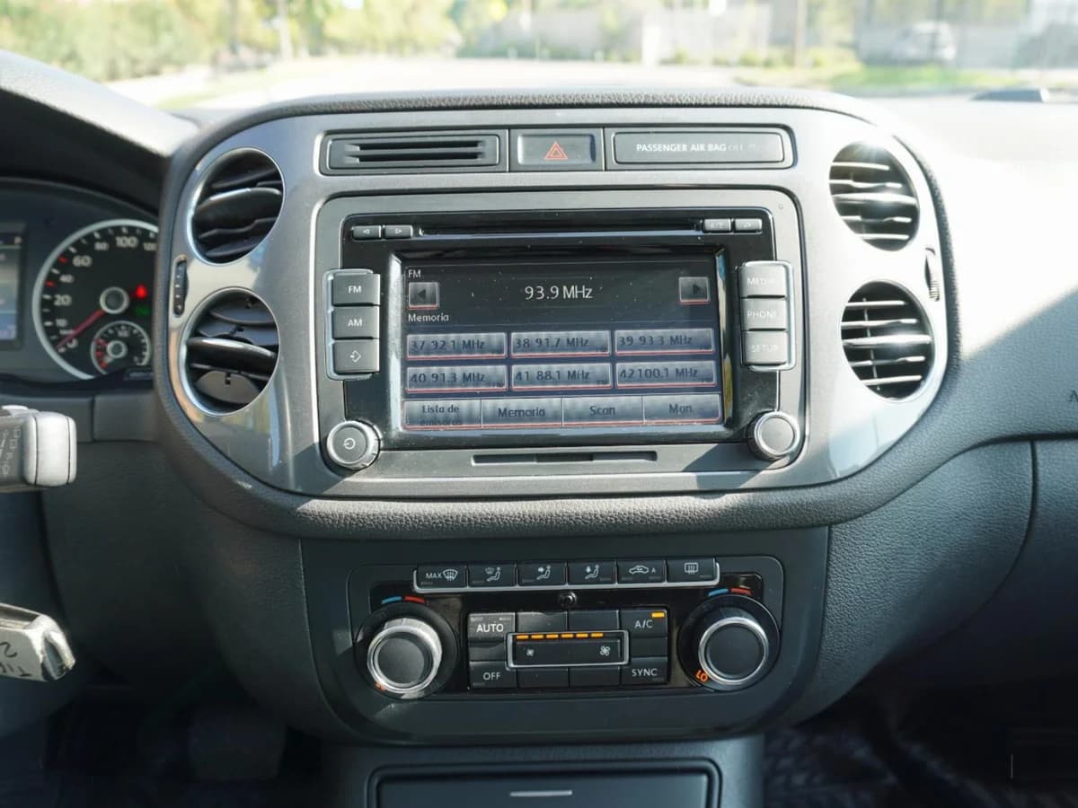 Volkswagen Tiguan 2.0 TFSI Highline Año 2013 - Imagen 20