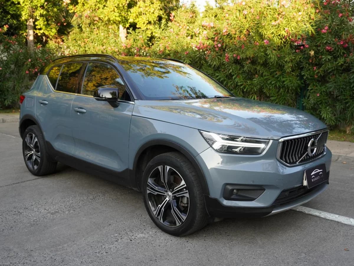 Volvo XC40 T4 Inscription. Año 2022 - Imagen 3
