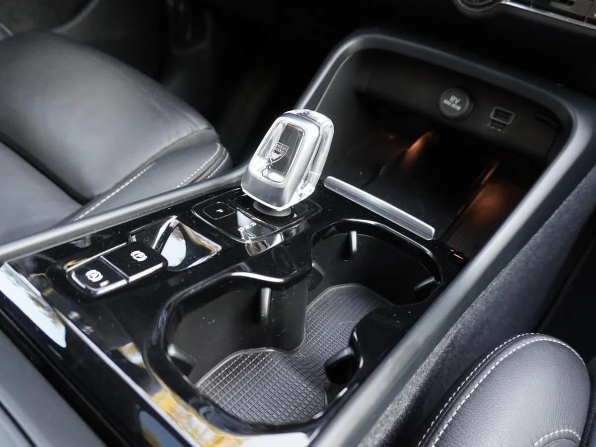 Volvo XC40 T4 Inscription. Año 2022 - Imagen 21