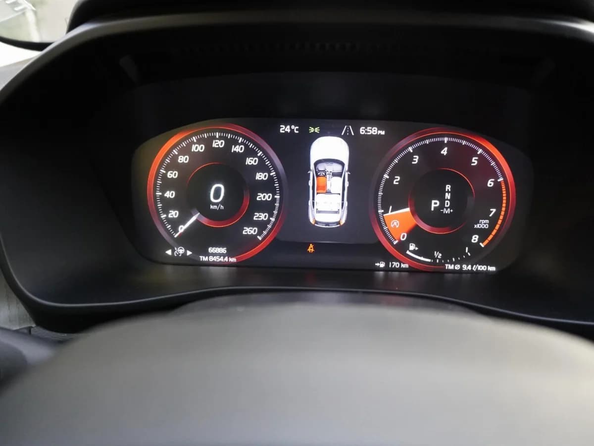 Volvo XC40 T4 Inscription. Año 2022 - Imagen 19