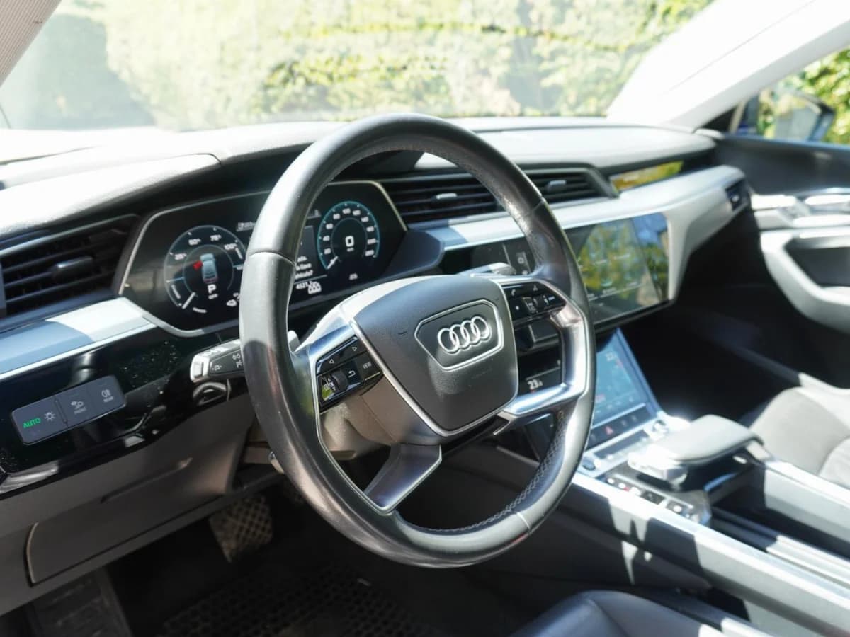AUDI e-Tton Sportback 55 Quattro Año 2022 - Imagen 22