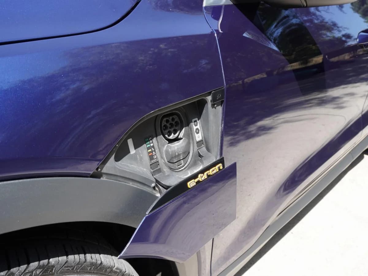 AUDI e-Tton Sportback 55 Quattro Año 2022 - Imagen 9