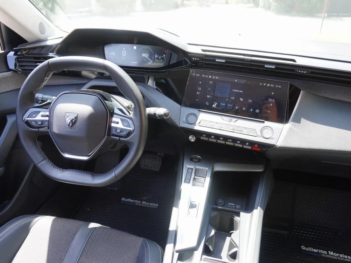 PEUGEOT 308 Allure Pack 1.5 2025 UNICO DUENO - Imagen 17
