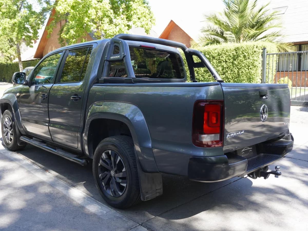 Volkswagen Amarok Black Label Año 2020 - Imagen 3