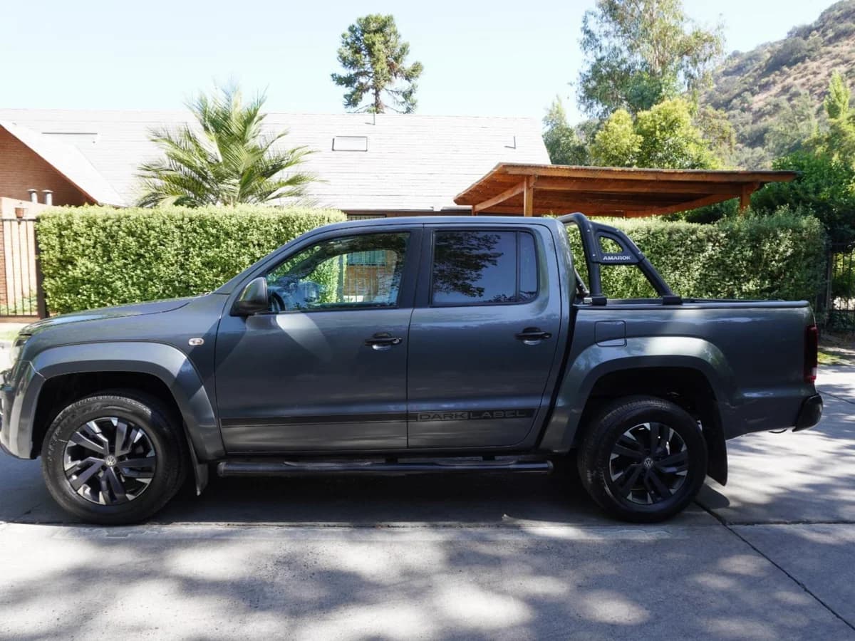 Volkswagen Amarok Black Label Año 2020 - Imagen 4