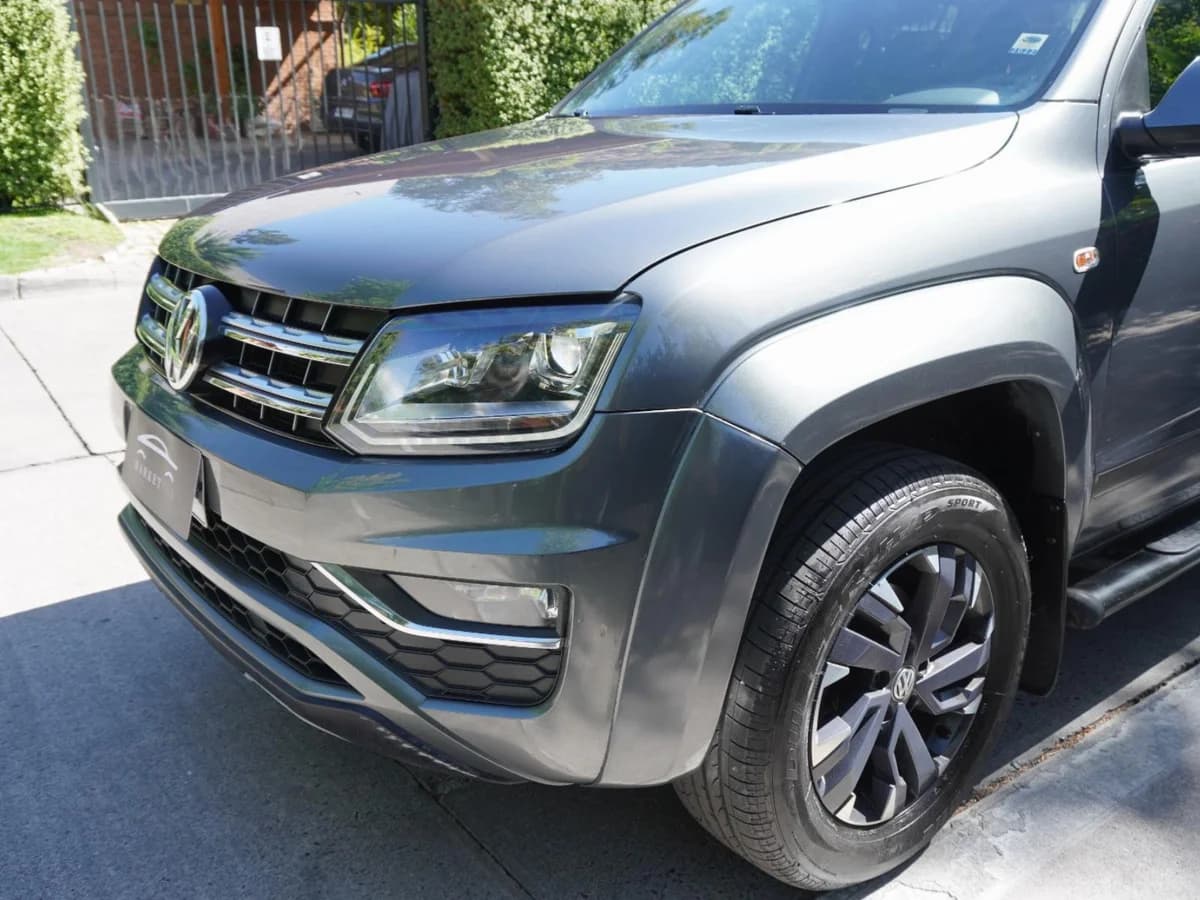 Volkswagen Amarok Black Label Año 2020 - Imagen 9