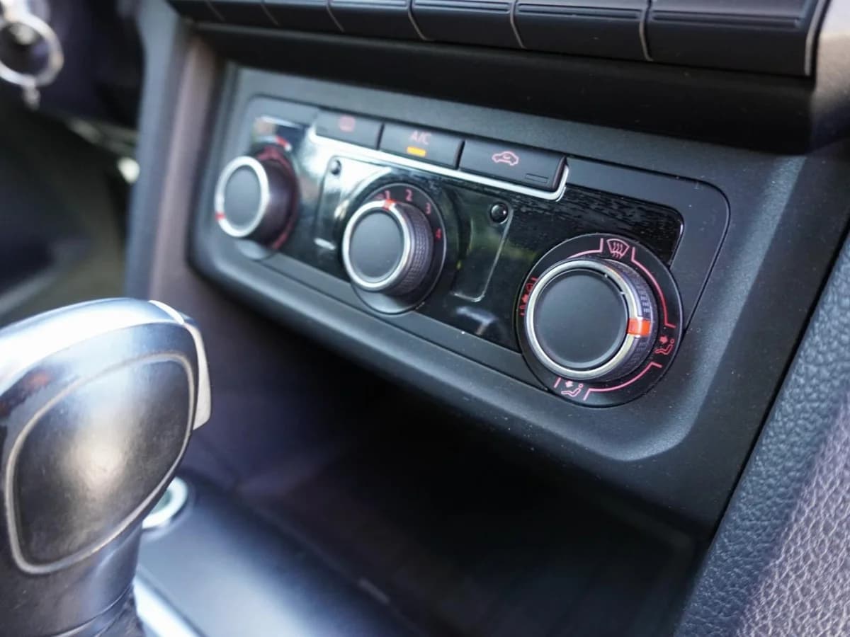 Volkswagen Amarok Black Label Año 2020 - Imagen 25