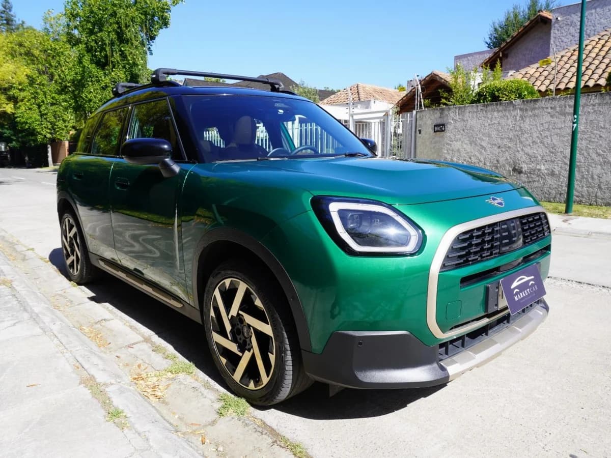 MINI Countryman Favoured Año 2025 - Imagen 3