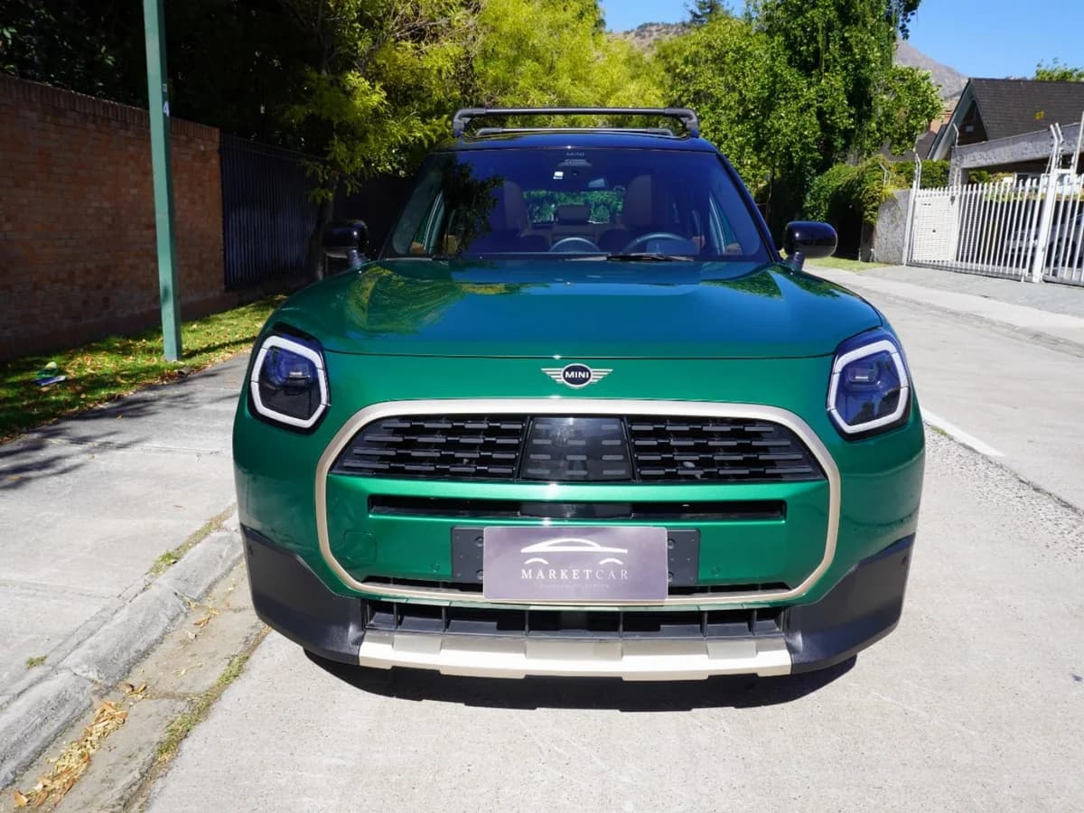 MINI Countryman Favoured Año 2025 - Imagen 2