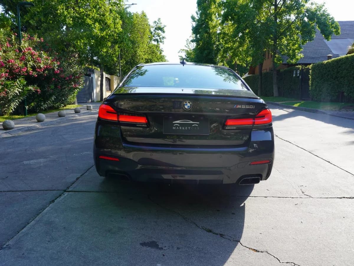 BMW 550 X Drive M Sport 2023 UNICO DUENO - Imagen 6