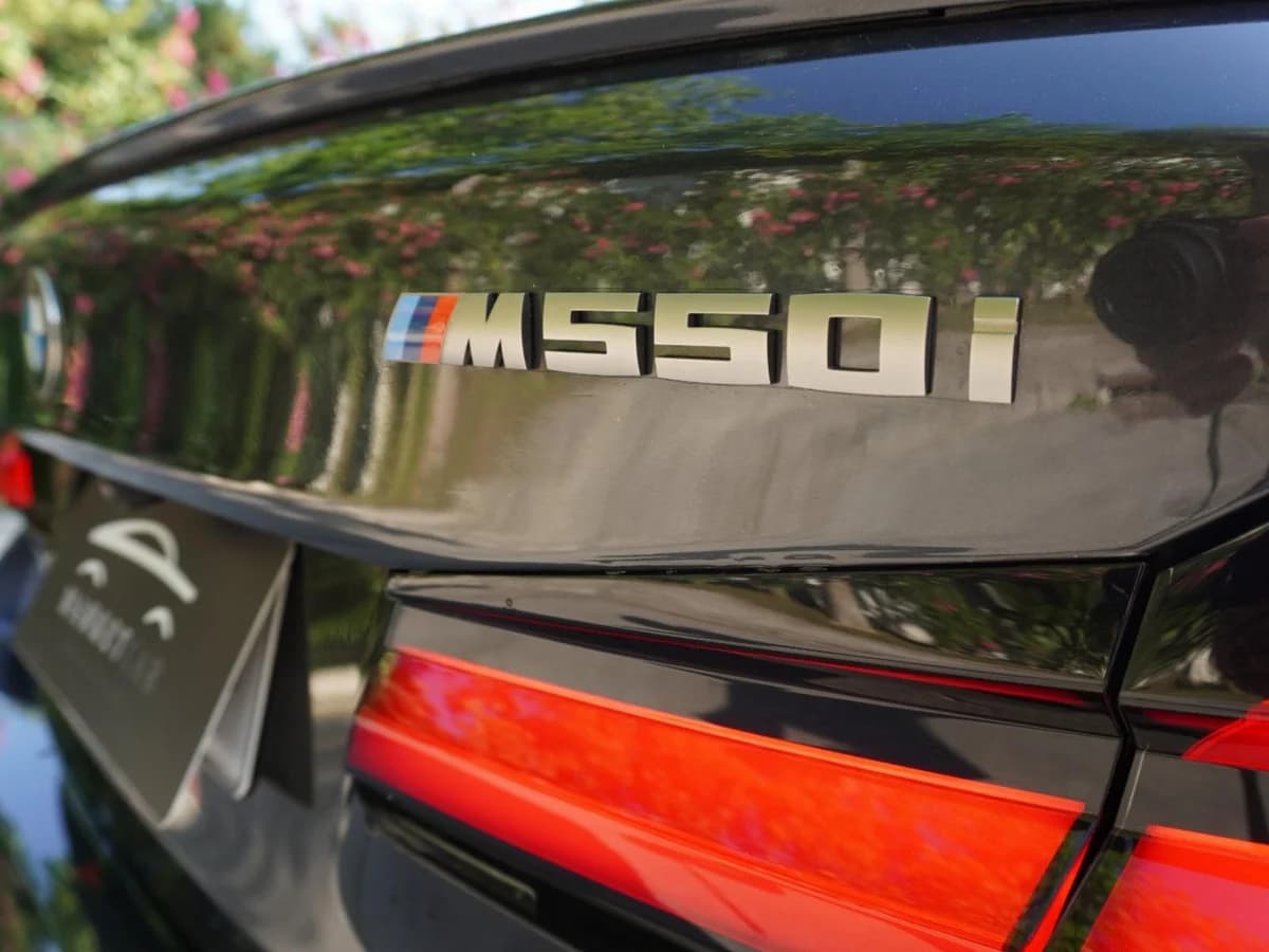 BMW 550 X Drive M Sport 2023 UNICO DUENO - Imagen 7