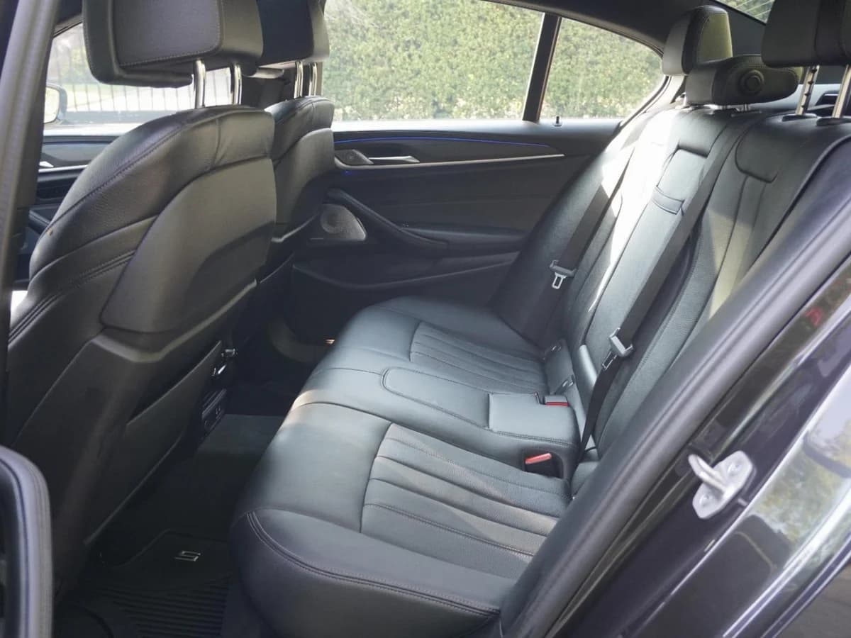 BMW 550 X Drive M Sport 2023 UNICO DUENO - Imagen 16