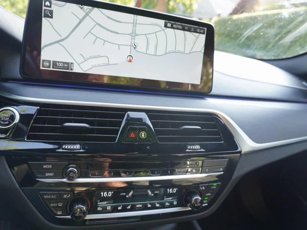 BMW 550 X Drive M Sport 2023 UNICO DUENO - Imagen 22