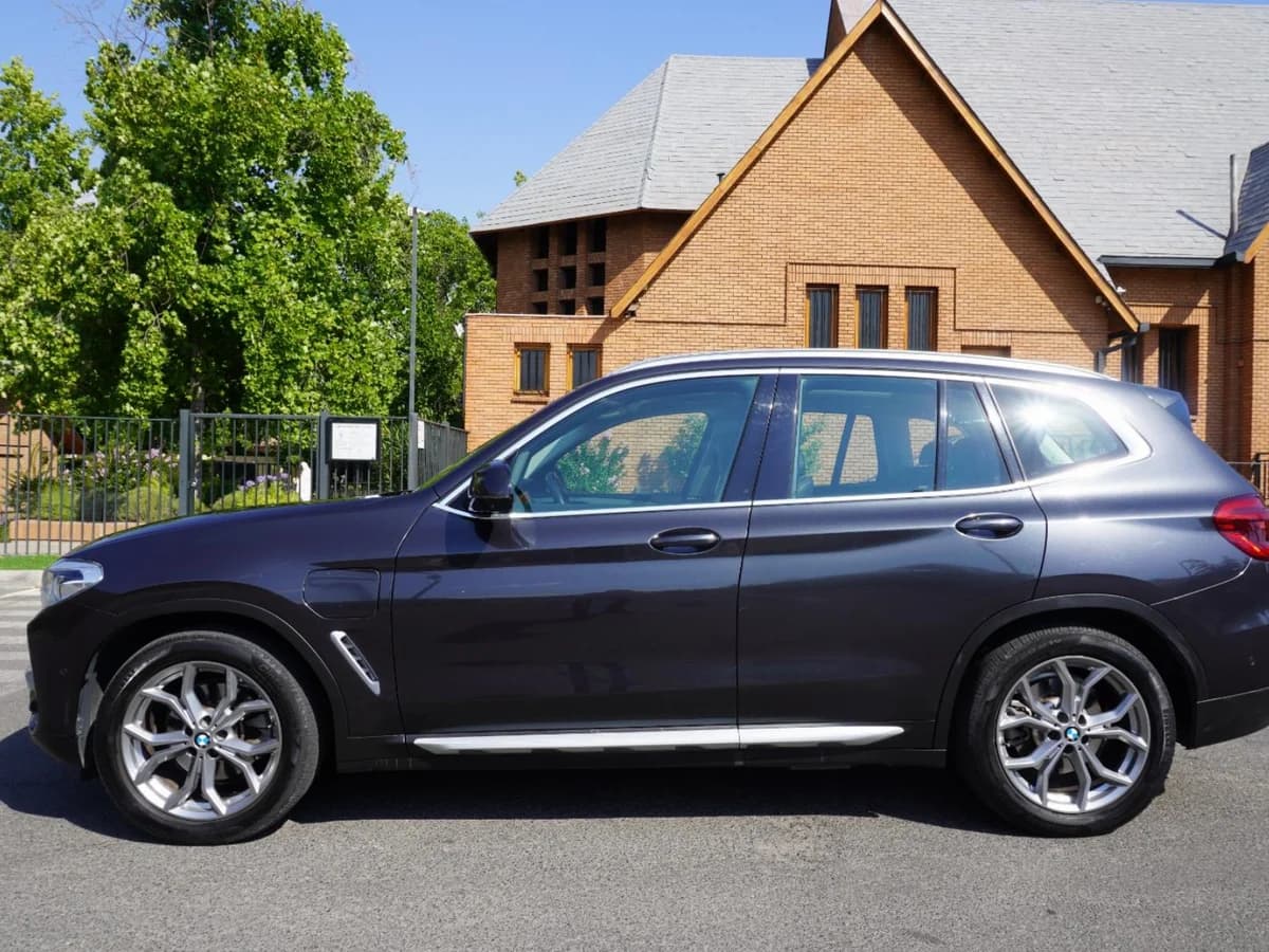 BMW X3 XDrive 30e M Sport 2022 Único dueño - Imagen 8