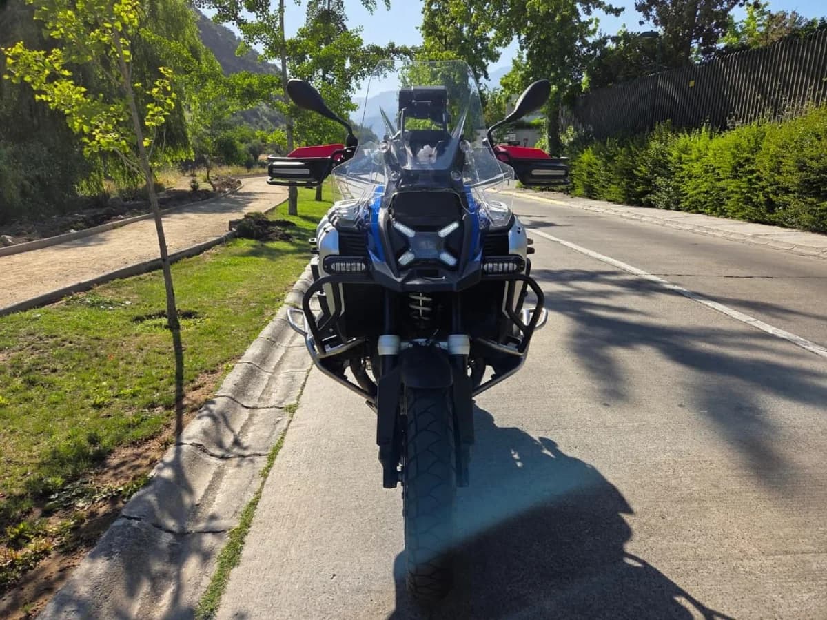 BMW R 1300 GS Adventure 2025 UNICO DUENO - Imagen 3