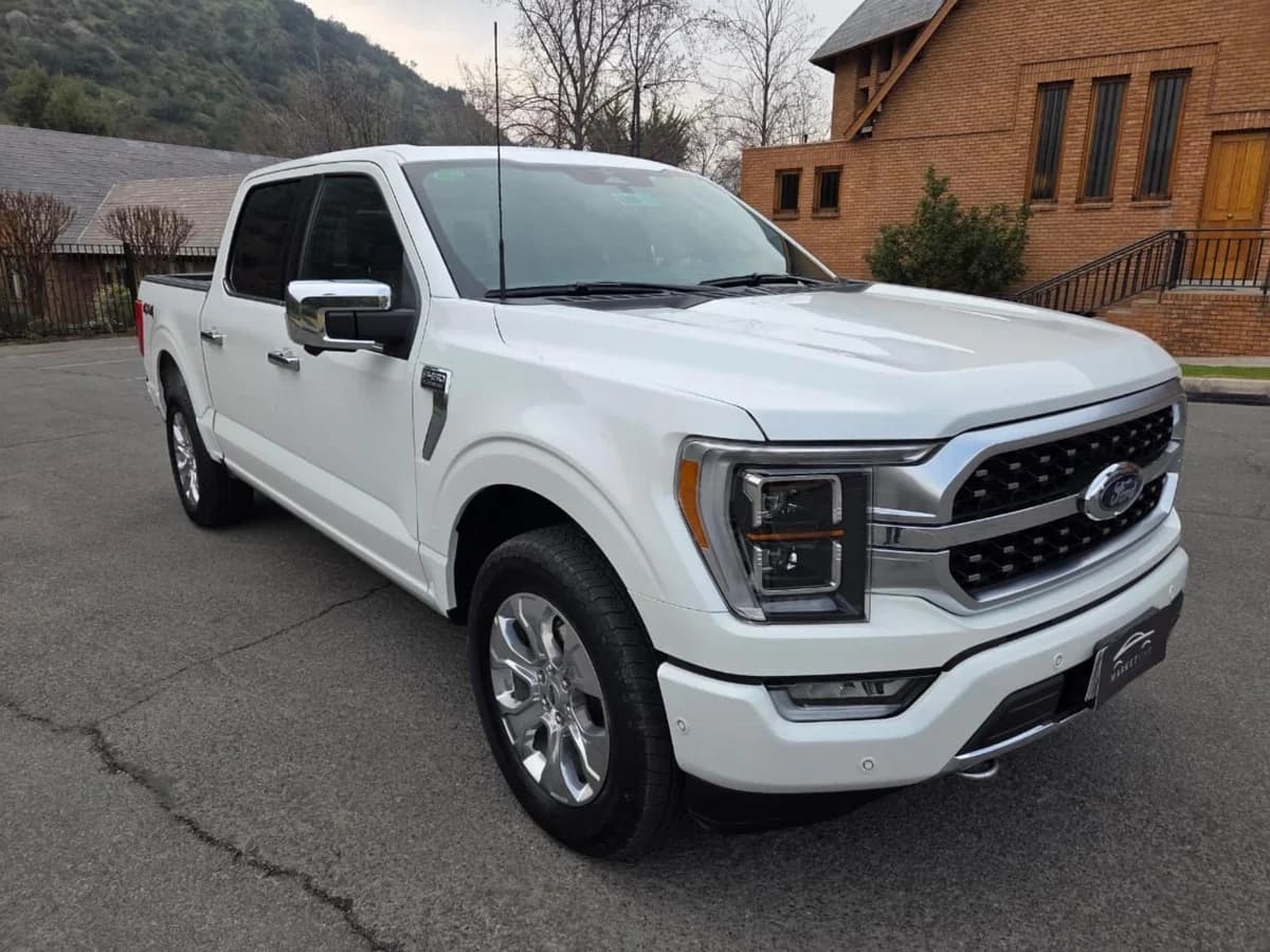 Ford F-150 Platinum 4x4 3.5 Año 2024 - Imagen 3