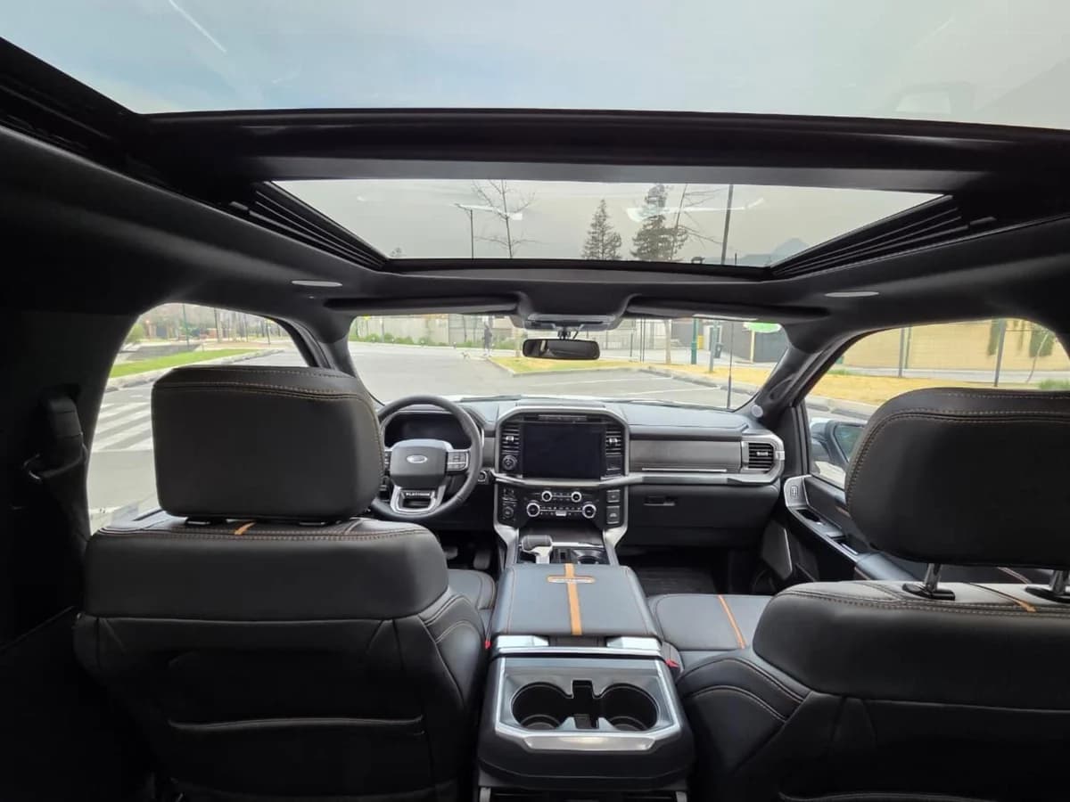 Ford F-150 Platinum 4x4 3.5 Año 2024 - Imagen 20