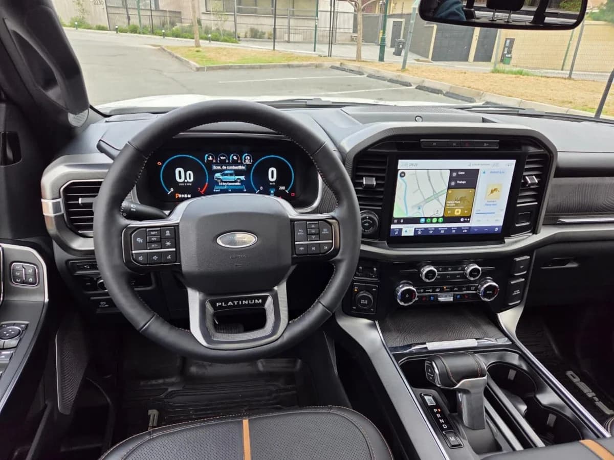 Ford F-150 Platinum 4x4 3.5 Año 2024 - Imagen 23