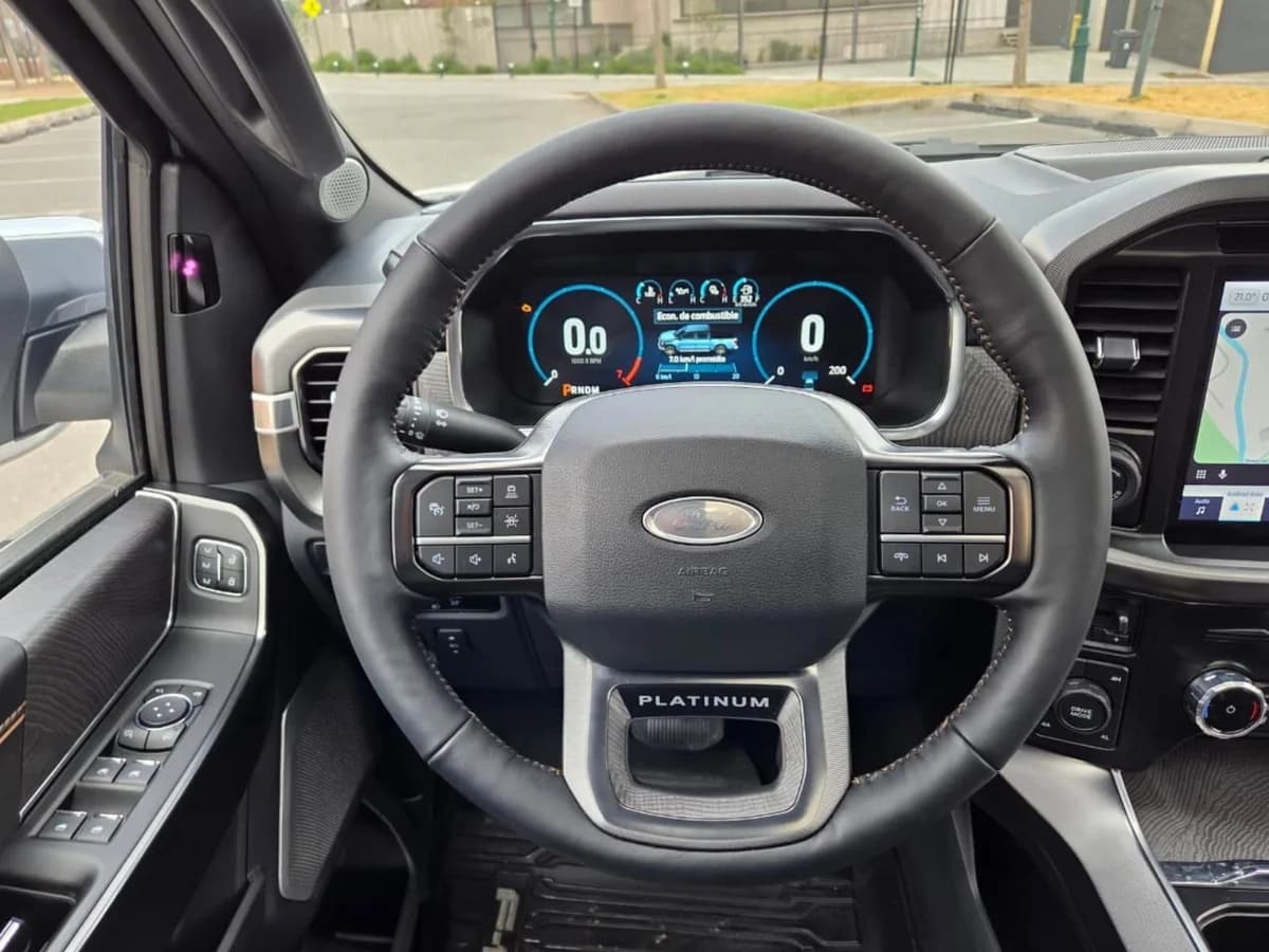 Ford F-150 Platinum 4x4 3.5 Año 2024 - Imagen 24