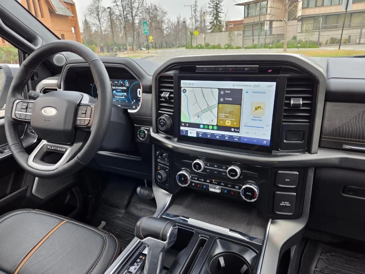 Ford F-150 Platinum 4x4 3.5 Año 2024 - Imagen 21