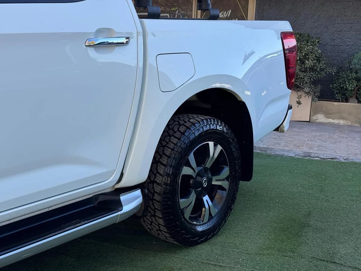 Mazda BT-50 High 2023 - Imagen 9