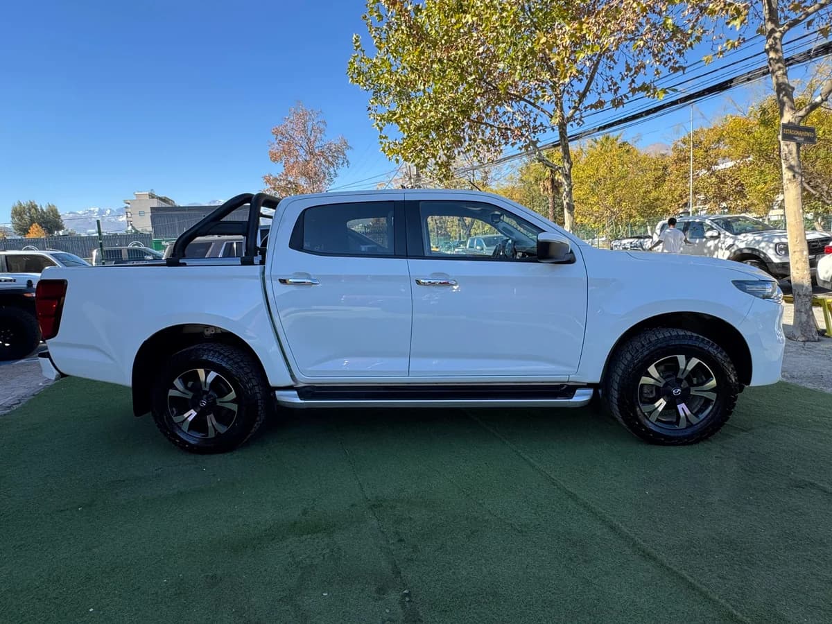 Mazda BT-50 High 2023 - Imagen 8