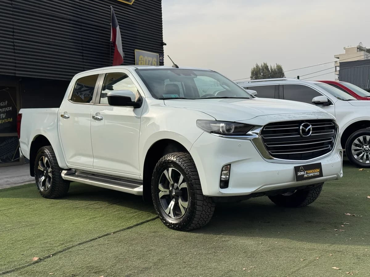 Mazda BT-50 High 2023 - Imagen 1
