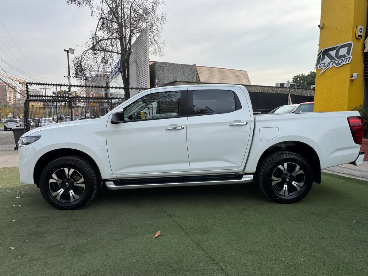 Mazda BT-50 High 2023 - Imagen 4