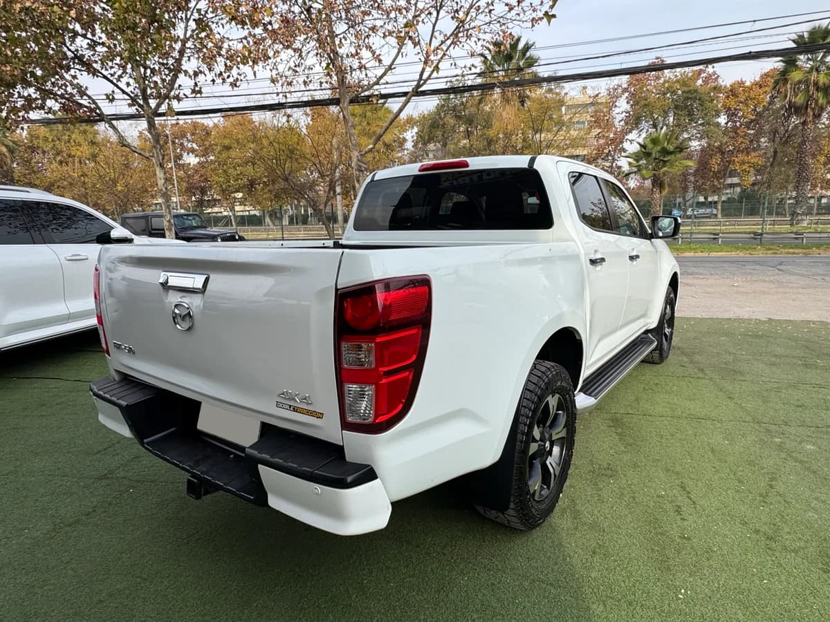 MAZDA Bt-50 High 2023 - Imagen 7