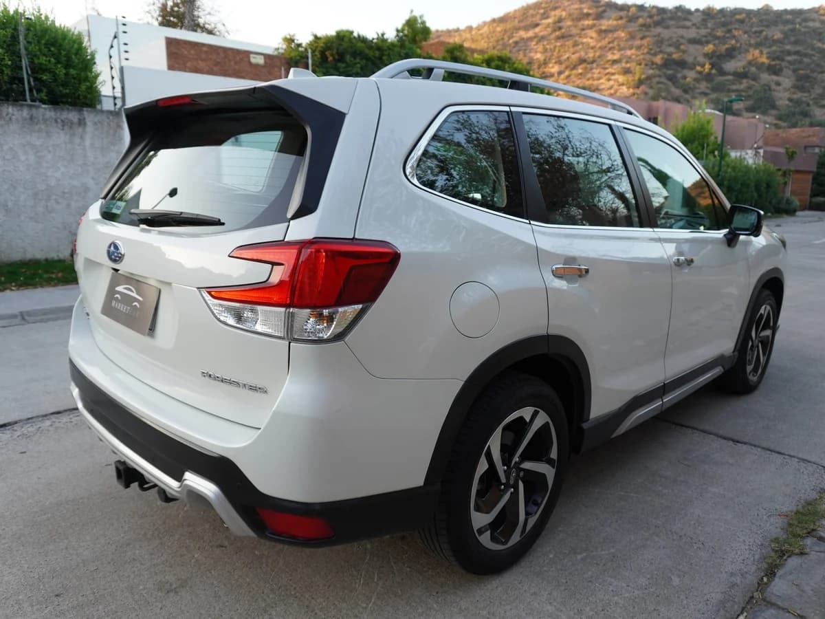 Subaru Forester 2.5 Limited AT 4x4. Año 2022 - Imagen 5