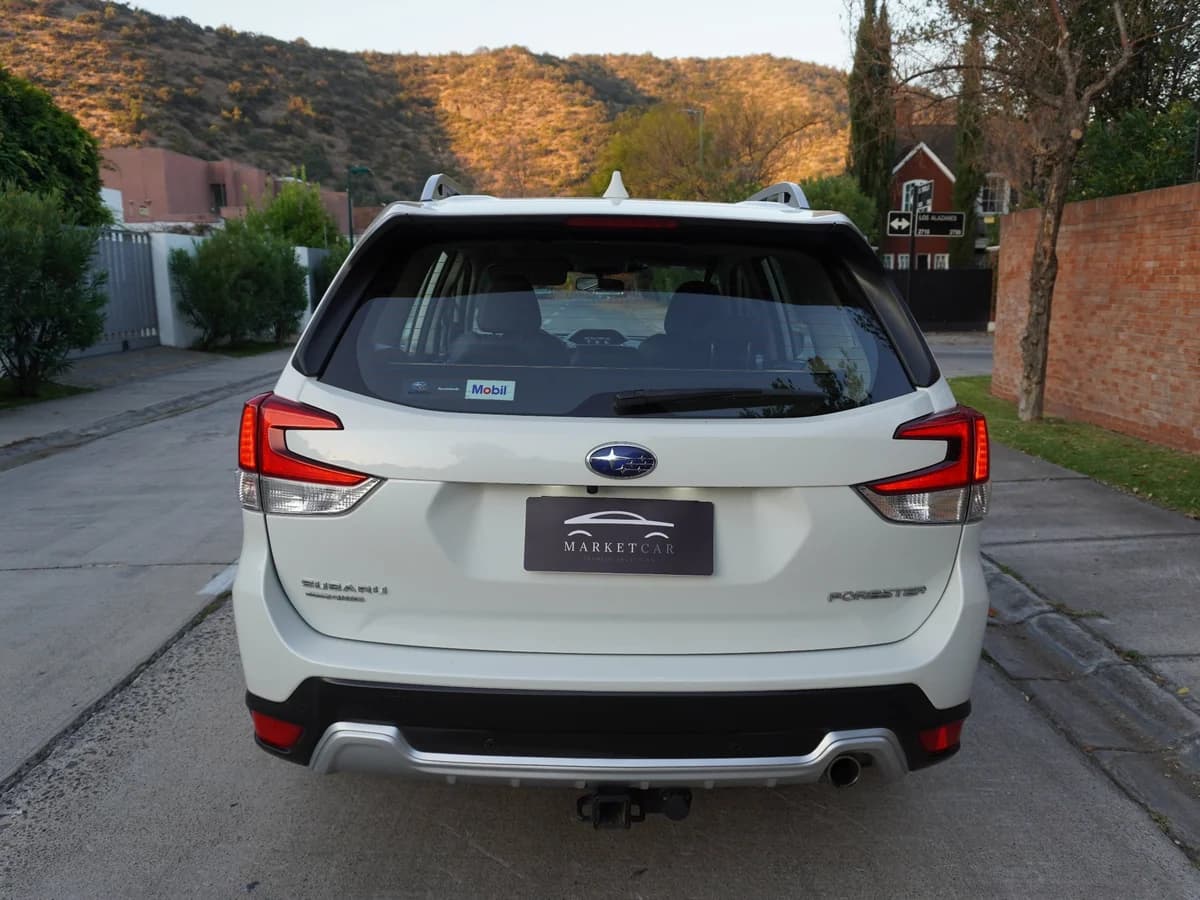 Subaru Forester 2.5 Limited AT 4x4. Año 2022 - Imagen 6